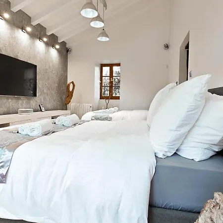 Tagibao Avec Piscine Chauffée Et Villa Lesterps