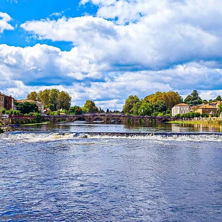 Tagibao Avec Piscine Chauffee Et Lesterps