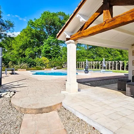 Tagibao Avec Piscine Chauffee Et Villa *