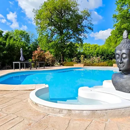 Tagibao Avec Piscine Chauffee Et * Lesterps